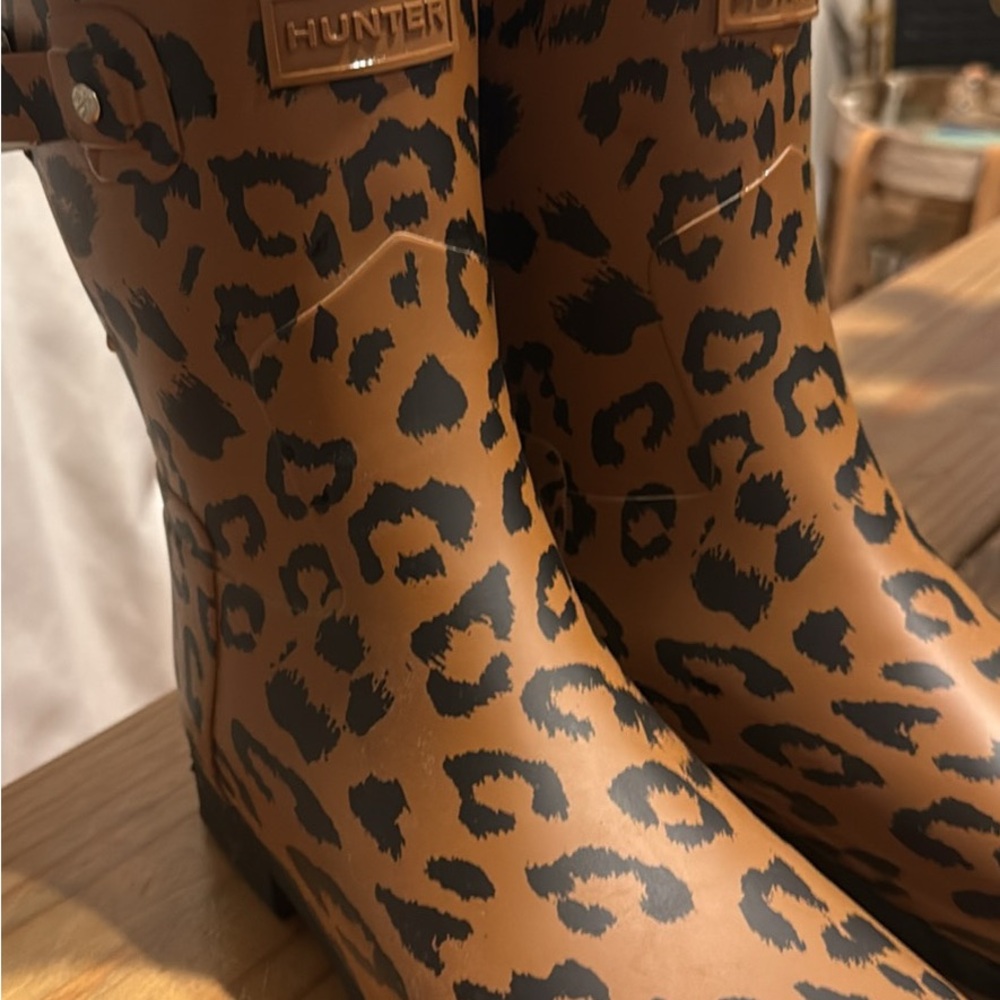 Hunter Women's Brown Leopard Rain Boots - Picture 2 of 5